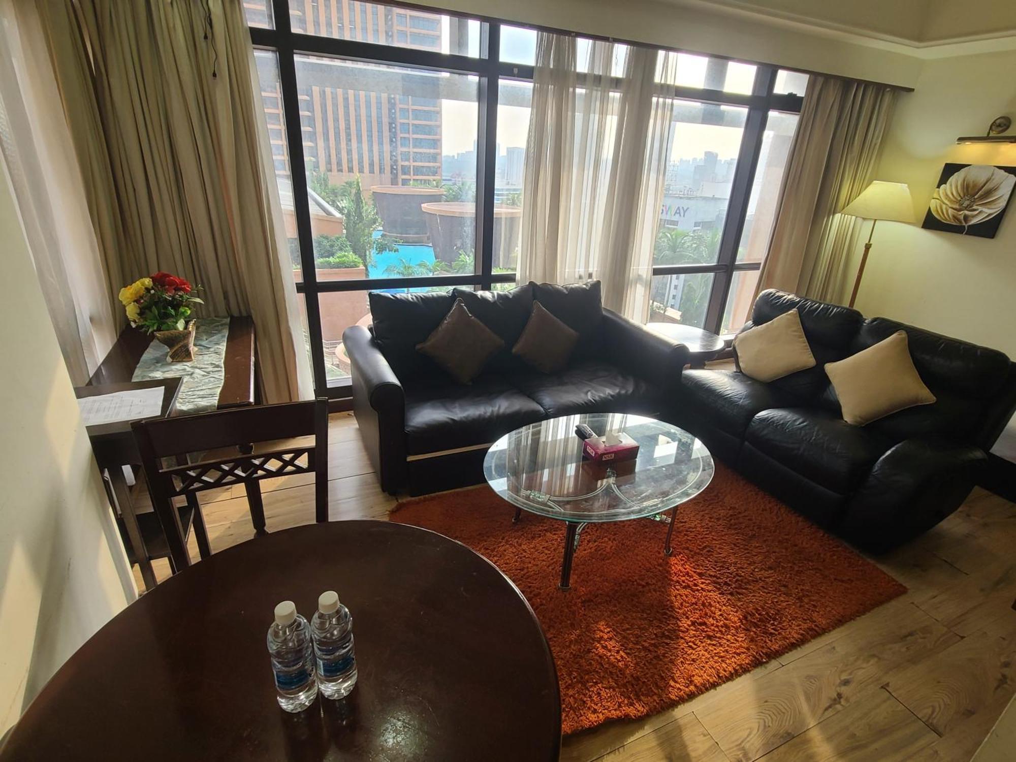 Kl Time Square Hotal Sarvice Suite クアラルンプール エクステリア 写真