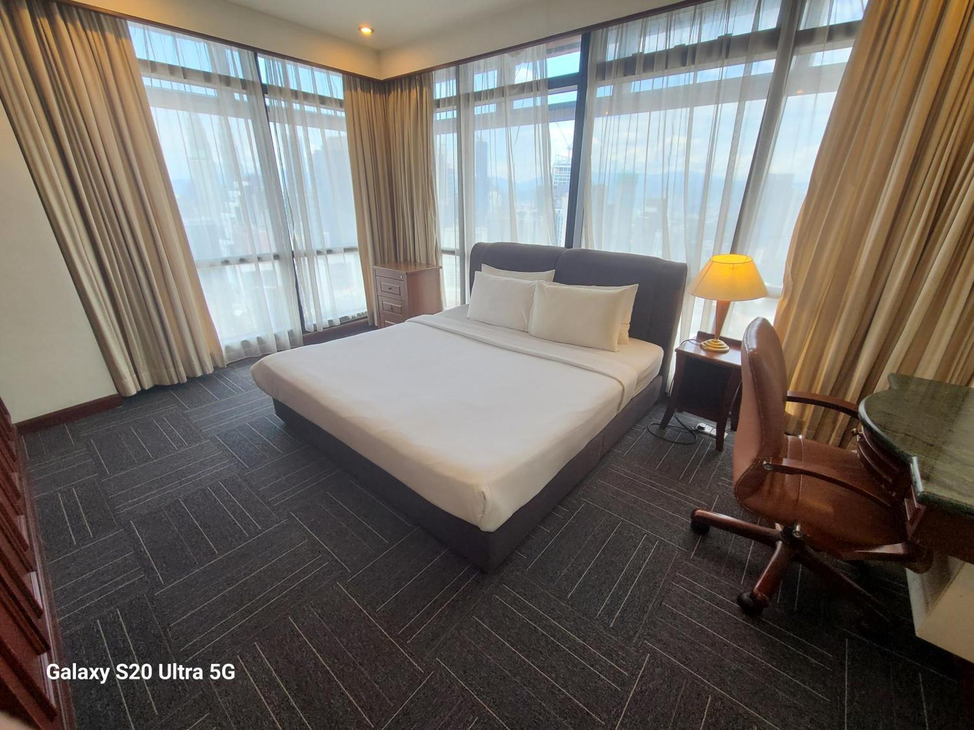 Kl Time Square Hotal Sarvice Suite クアラルンプール エクステリア 写真