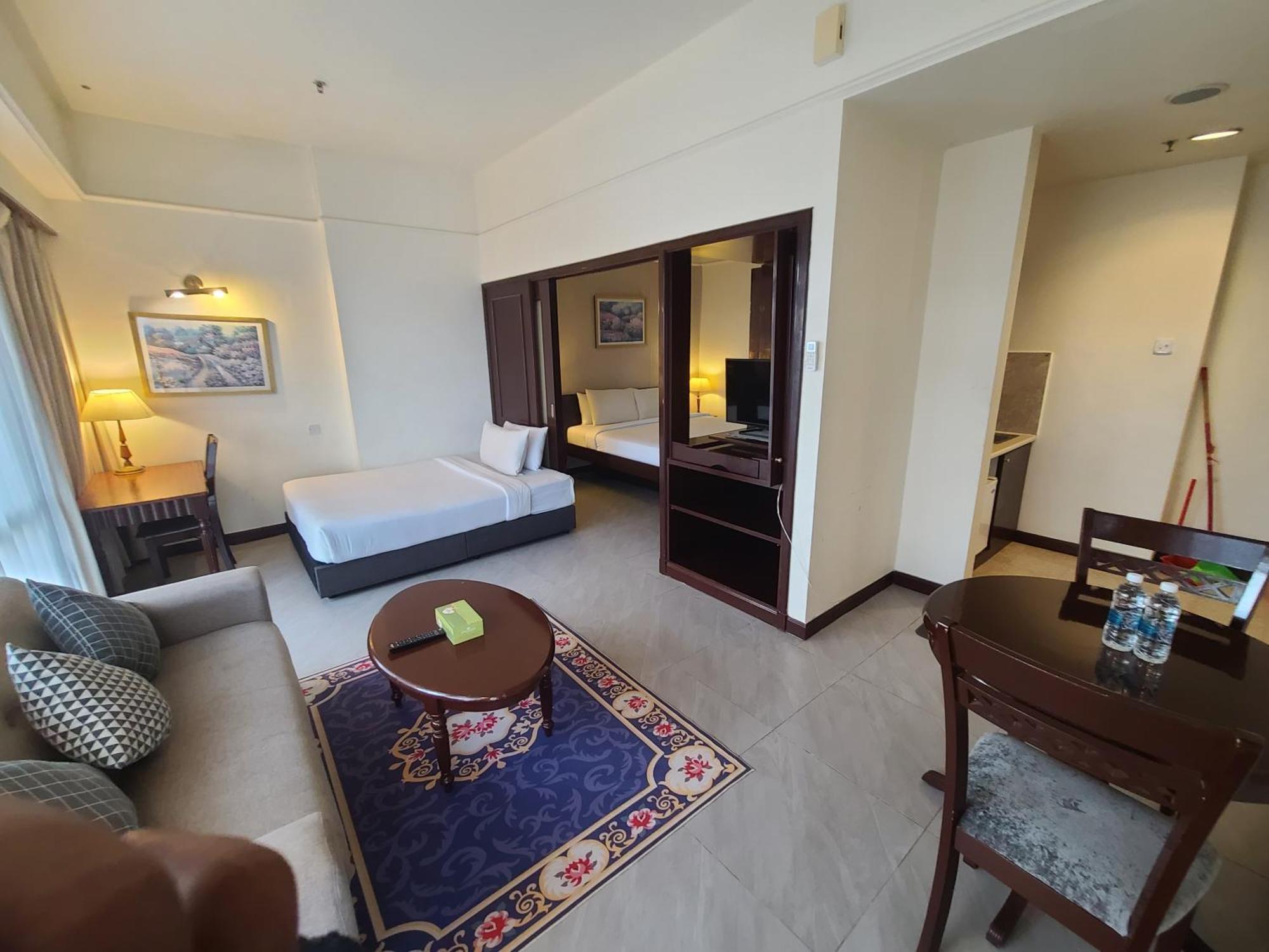 Kl Time Square Hotal Sarvice Suite クアラルンプール エクステリア 写真